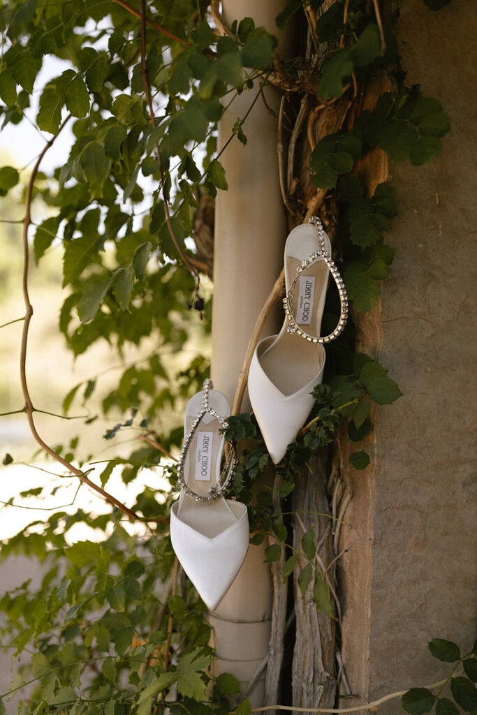 Experience a luxury wedding at Burning Sky Farm, the perfect location for a Tuscan inspired wedding in Boulder, Colorado.